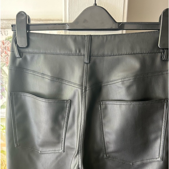 Black faux leather Zara size 36 pant ‘90s - Picture 6 of 8